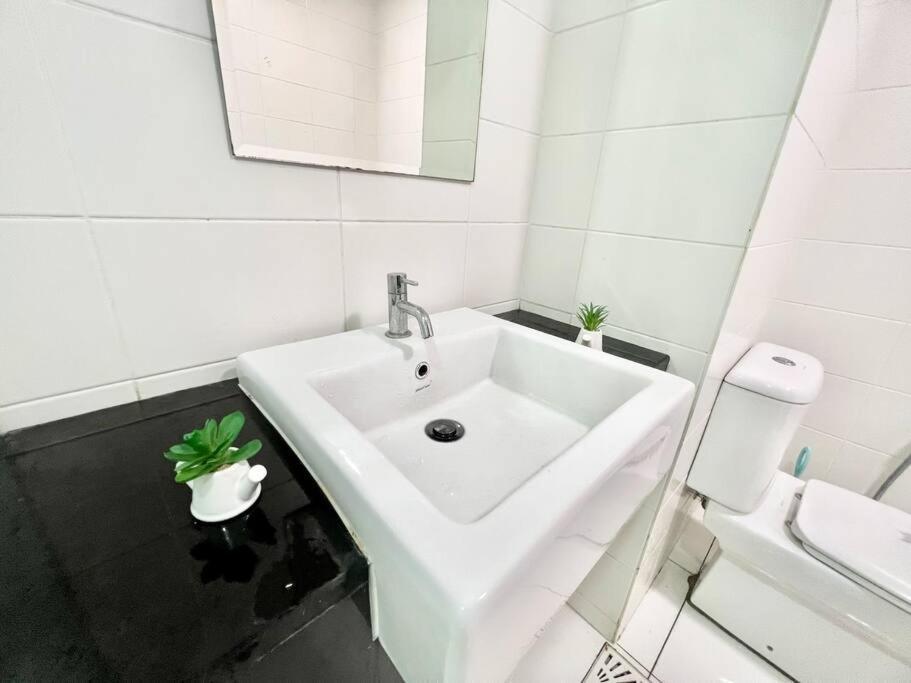 F 1-5 Pax 3Bed Cozy Home Studio Trefoil Setia Alam Wifi & Tv ชาห์อาลัม ภายนอก รูปภาพ
